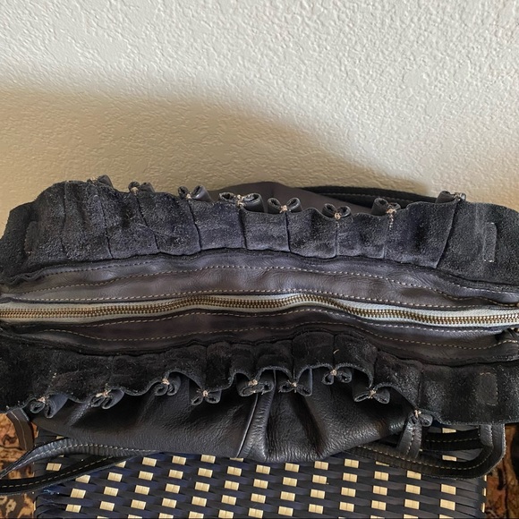 Caterina Lucchi genuine leather blue tone cross body/ shoulder bag - Picture 14 of 15